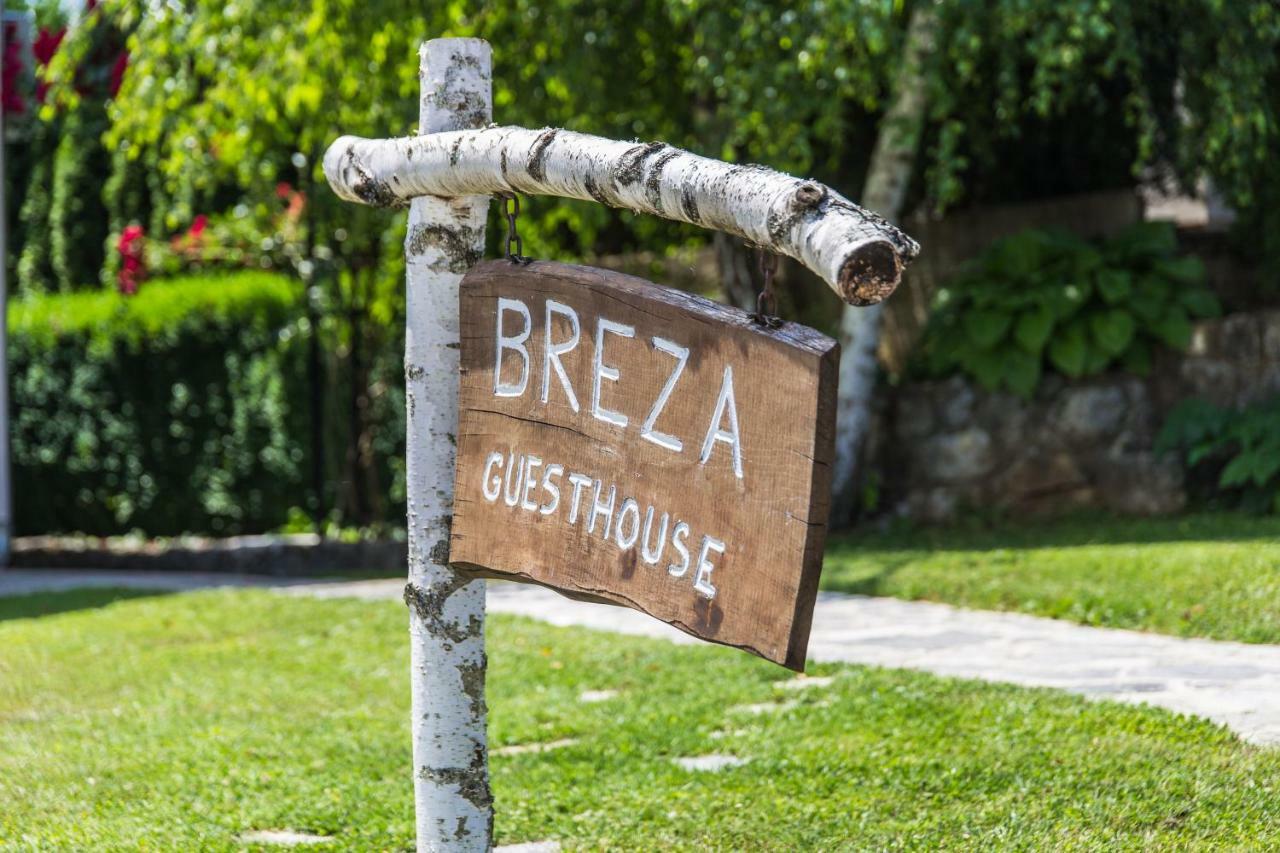 Breza Guesthouse Слуни Экстерьер фото